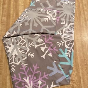 LuLaRoe snowflake ❄️ leggings
